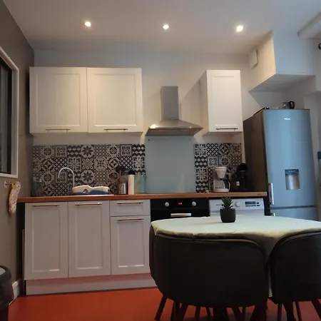 Appartamento Lumineux Au Centre De Dieppe, Calme Et Confortable *