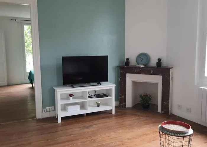 Lumineux Au Centre De Dieppe, Calme Et Confortable